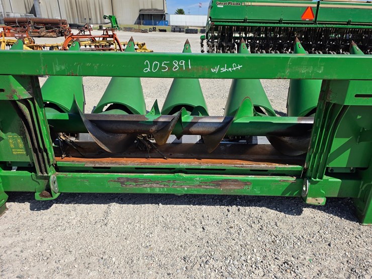 2014-john-deere-608c-image-6