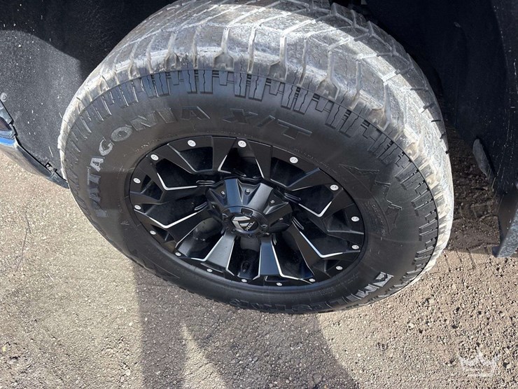 2020-chevrolet-silverado-1500-image-23