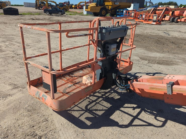 jlg-600s-image-6