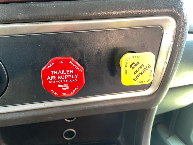 2008-kenworth-t660-image-58