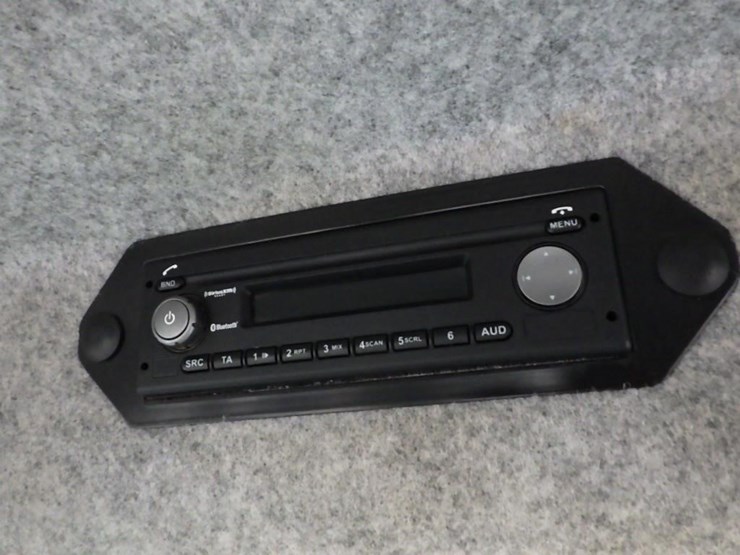 2022-deere-648l-image-42
