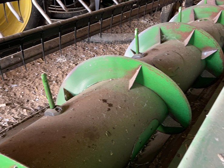 2004-john-deere-630f-image-8