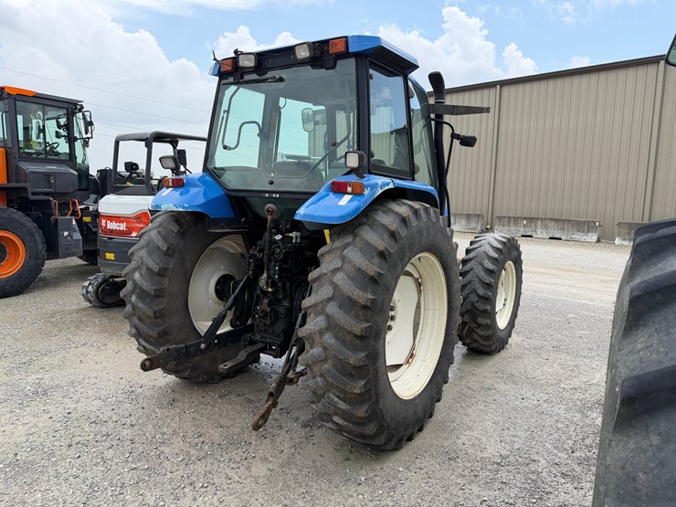 2002-new-holland-ts110-image-6