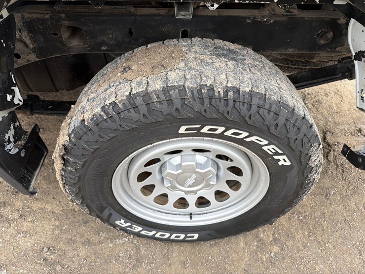 2020-chevrolet-1500-image-9
