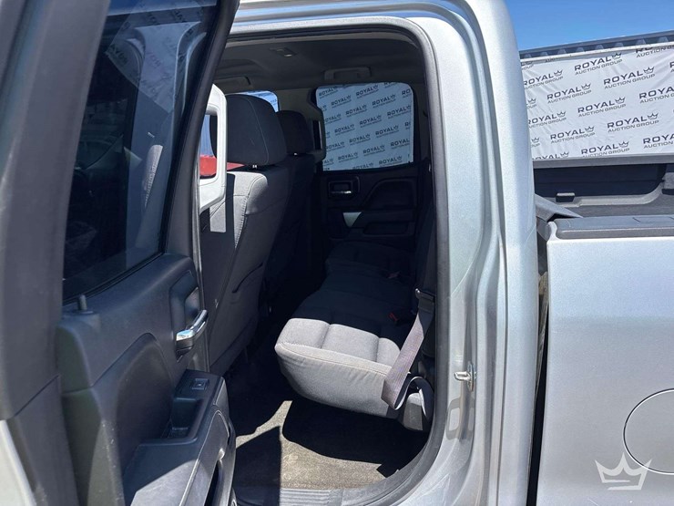 2016-chevrolet-silverado-1500-image-21