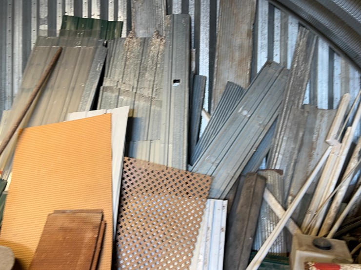 farm-supplies-**sold-onsite-only,-no-online-bids-will-be-accepted**-image-7