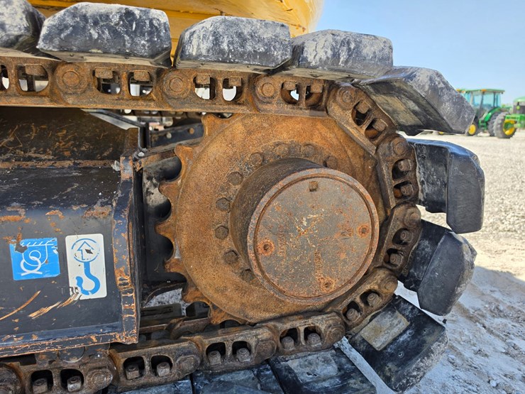2018-deere-85g-image-16