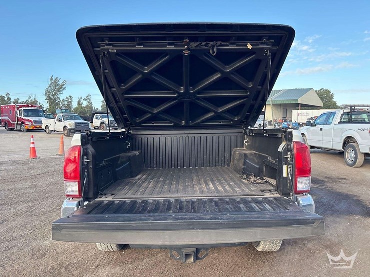 2017-toyota-tacoma-image-21