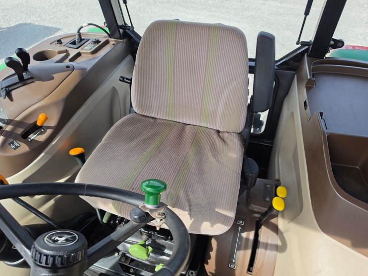 2005-john-deere-5525-image-13