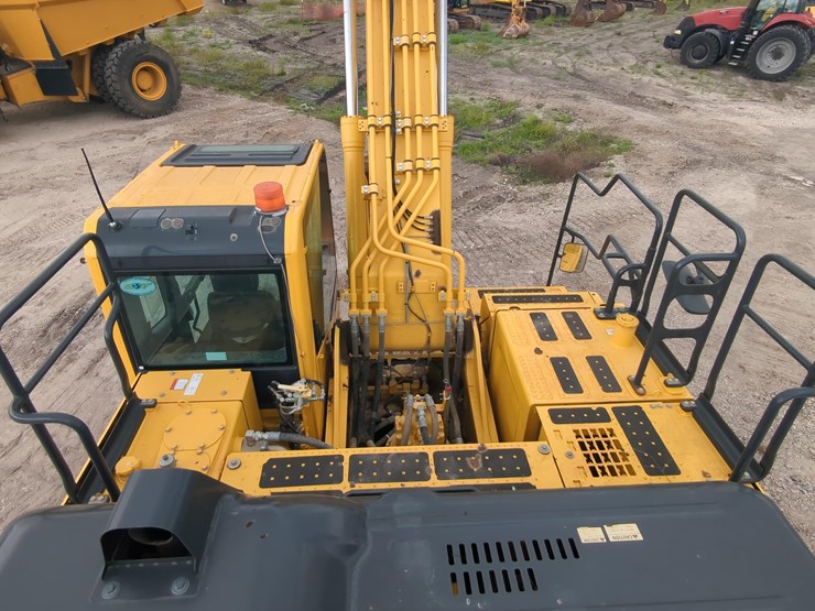 2022-komatsu-pc360-lc-11-image-18