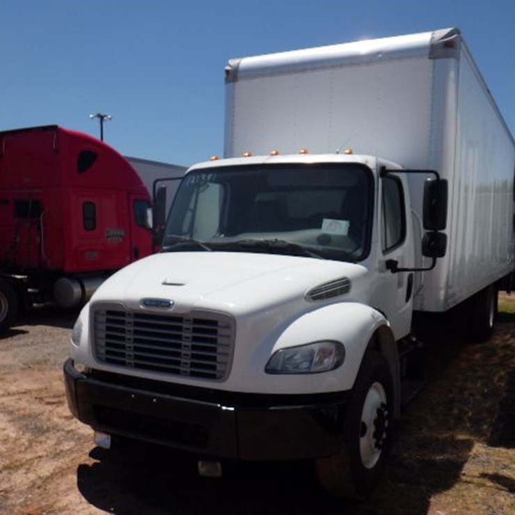 2015 FREIGHTLINER M2 106