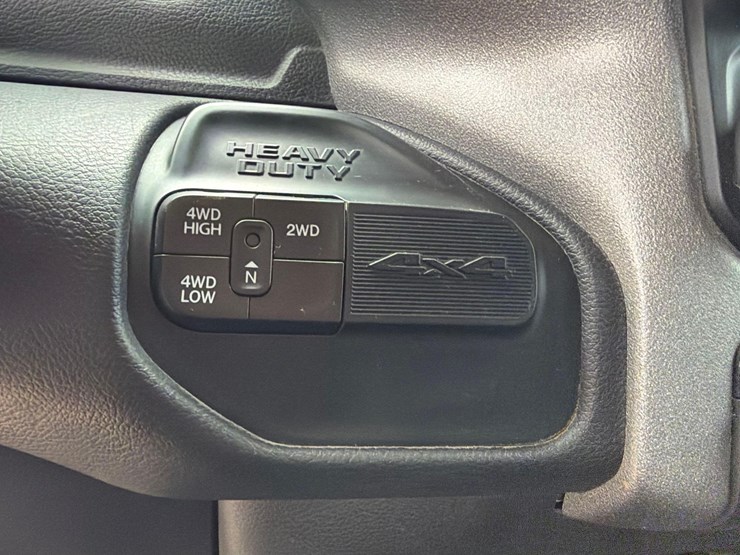 2022-dodge-3500-image-29
