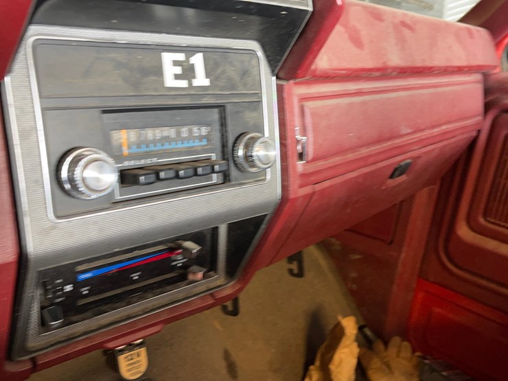 1984-ford-f350-image-11