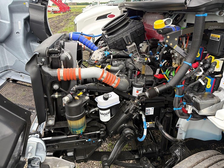 2026-kenworth-t280-image-22