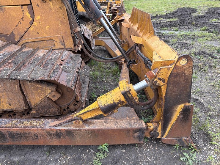 caterpillar-d6t-lgp-image-14