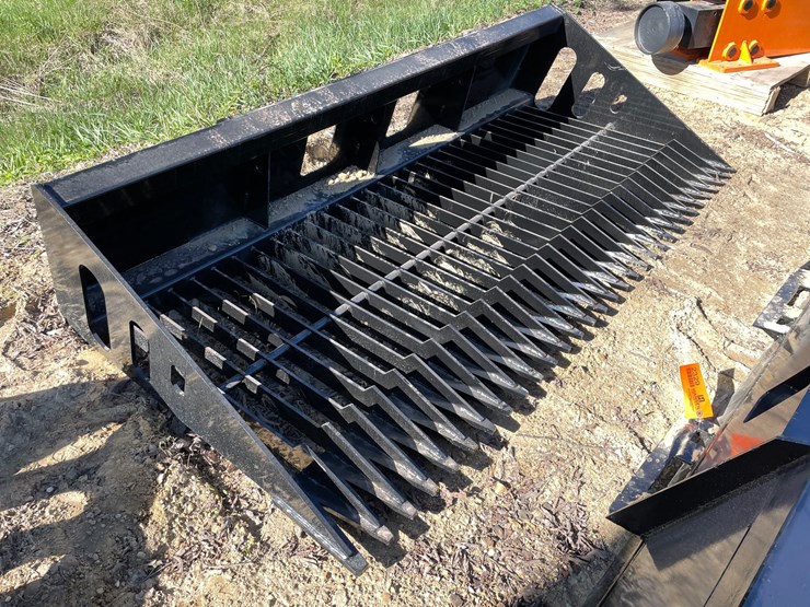 #2328-•-new-wolverine-84"-skid-steer-skelton-high-side-bucket-image-2