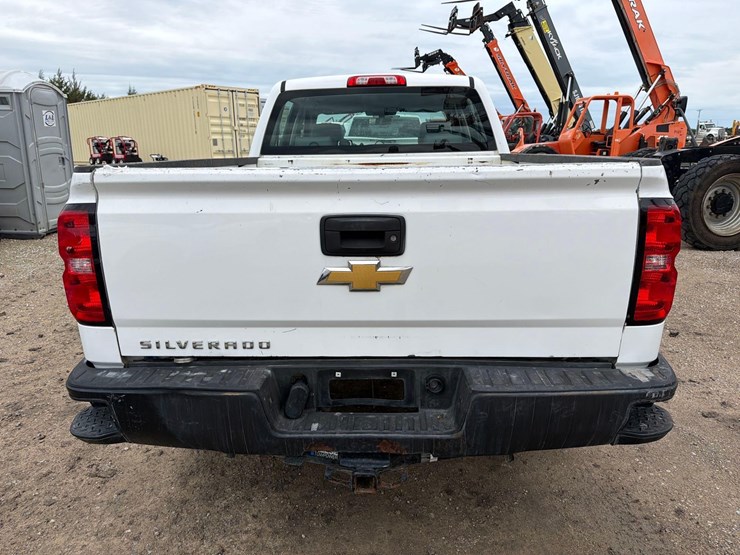 2017-chevrolet-1500-image-6