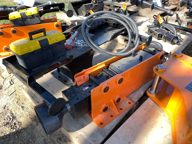 #2326-•-new-wolverine-skid-steer-post-driver-attachment-image-1