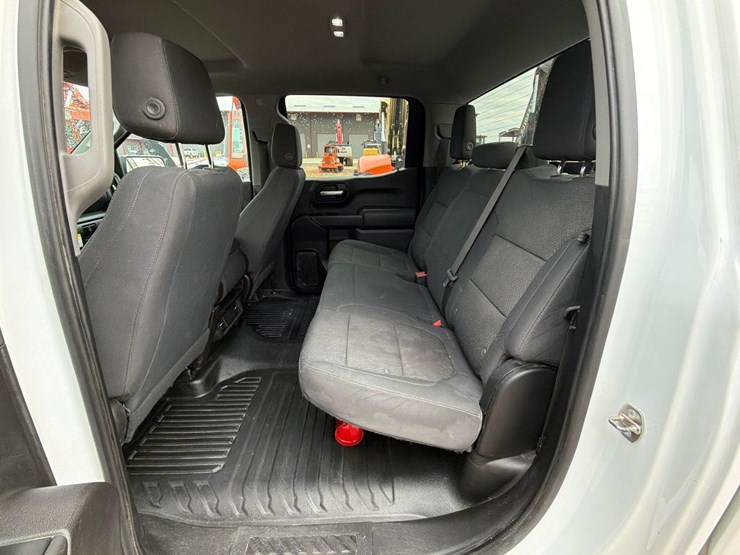 2019-chevrolet-1500-image-13