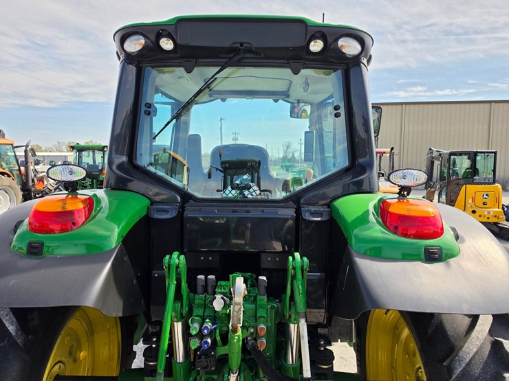 2023-john-deere-6130m-image-12