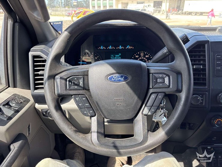 2017-ford-f150-image-14