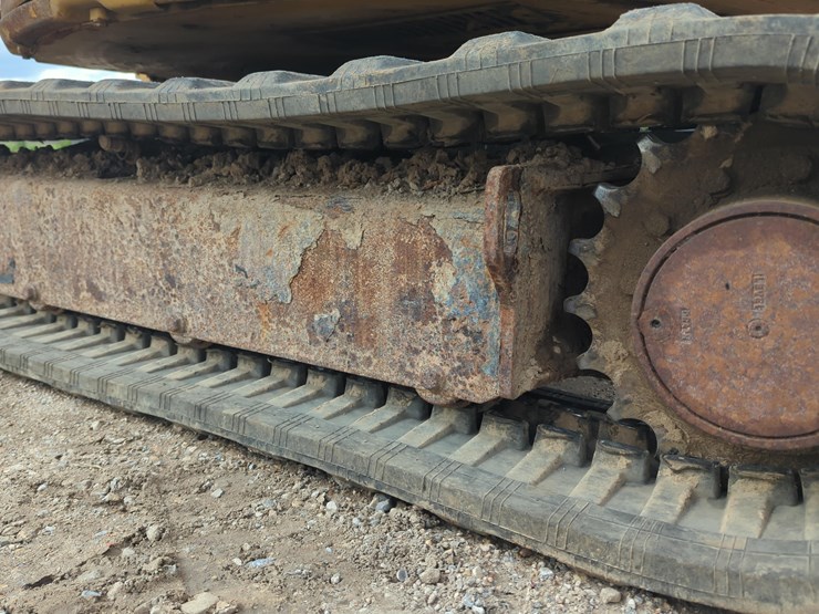 2015-caterpillar-305.5e2-image-14