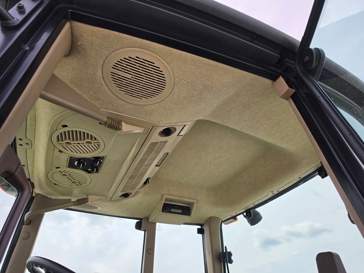 2007-john-deere-6415-image-17