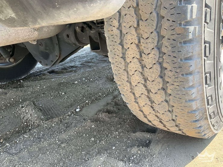 2020-chevrolet-silverado-2500-image-39