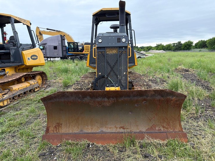 2022-deere-450-lt-image-8