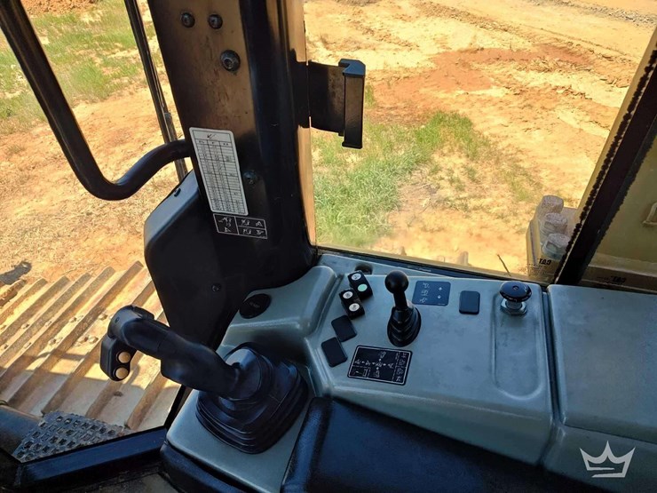 2019-caterpillar-d6n-lgp-image-18