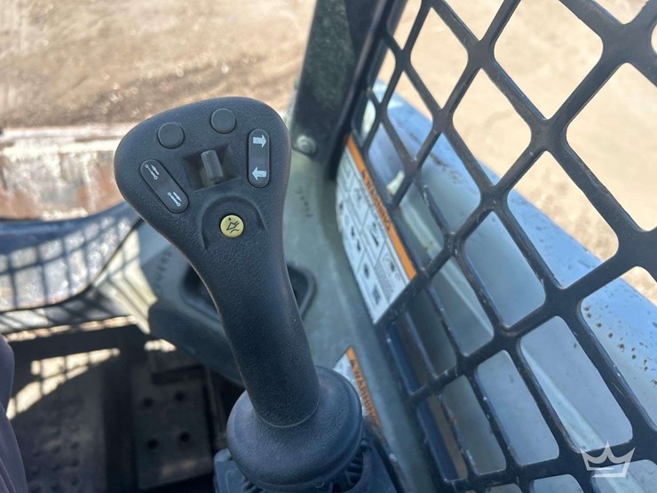 2020-bobcat-t450-image-19