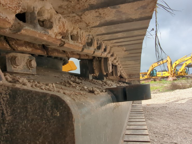 2022-komatsu-pc360-lc-11-image-11