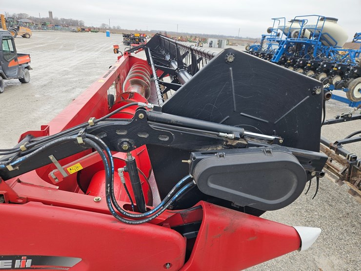 2013-case-ih-3020-image-12