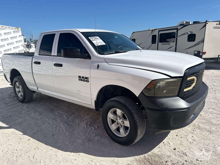2018-dodge-1500-image-2