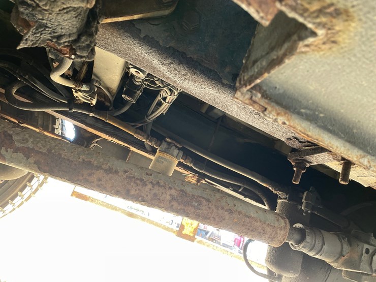 2003-freightliner-fl70-image-62