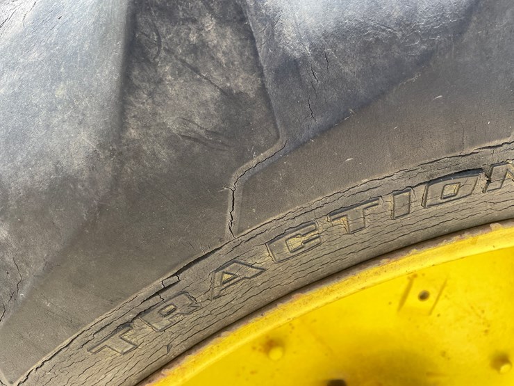 john-deere-2510-image-97