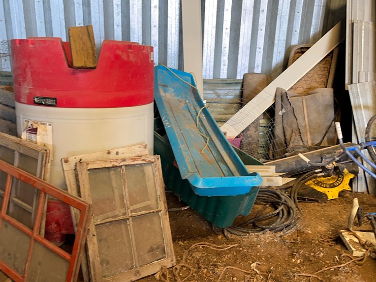 farm-supplies-**sold-onsite-only,-no-online-bids-will-be-accepted**-image-8