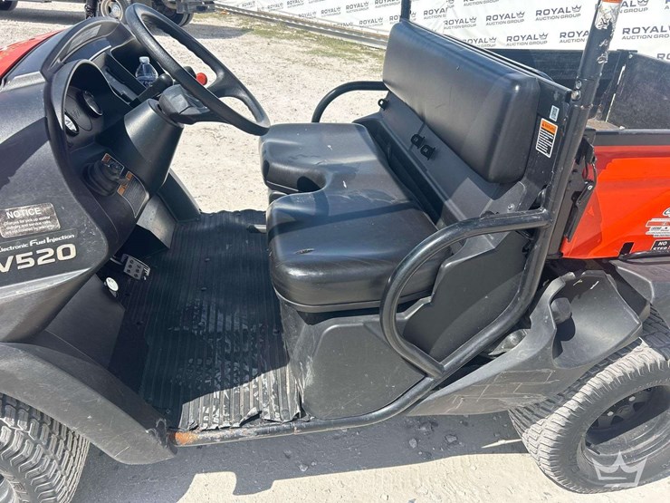 2025-kubota-rtv520-image-13