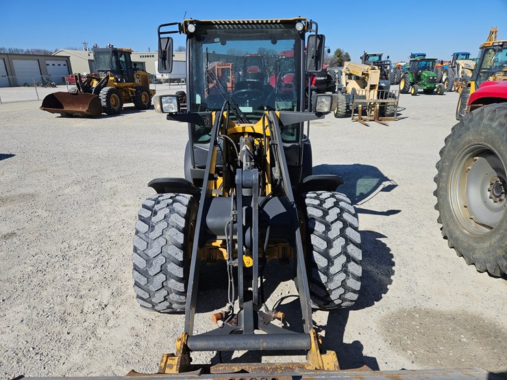 2013-deere-204k-image-4