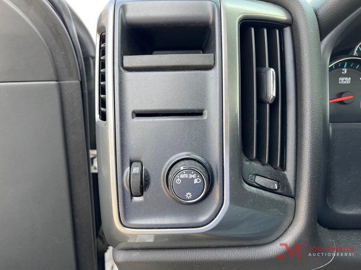 2019-chevrolet-silverado-1500-image-26