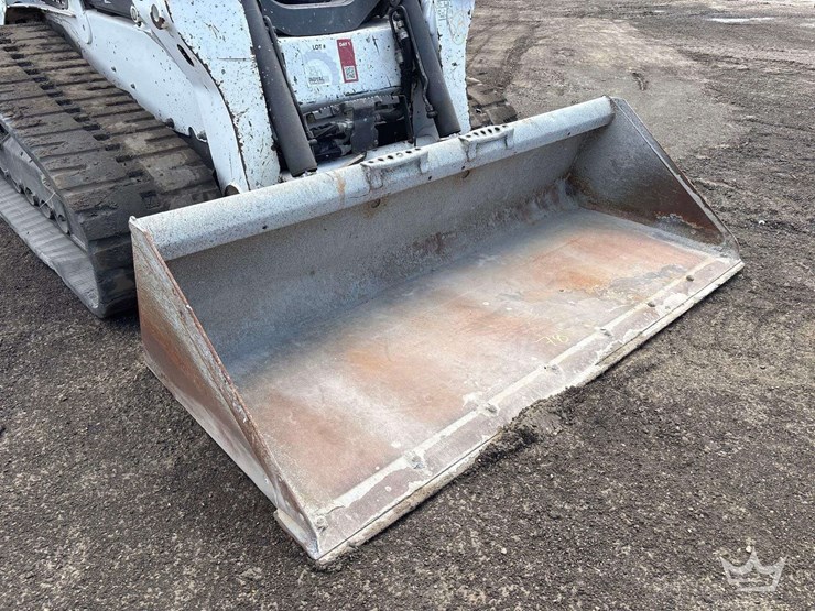 2021-bobcat-t740-image-8