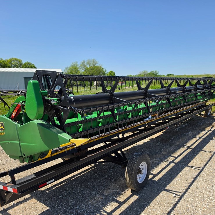 2015 JOHN DEERE 635F