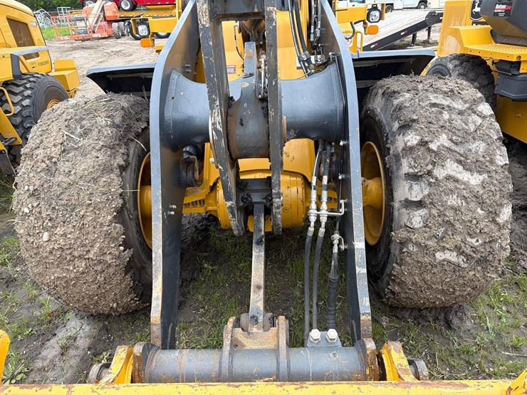 2023-deere-644p-image-12