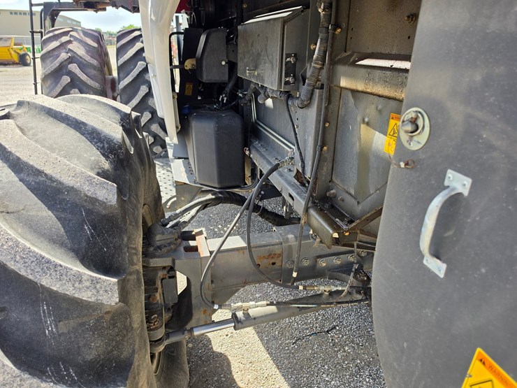2013-massey-ferguson-9560-image-15