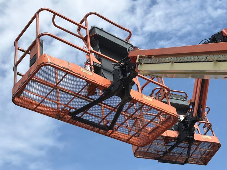 jlg-400s-image-7