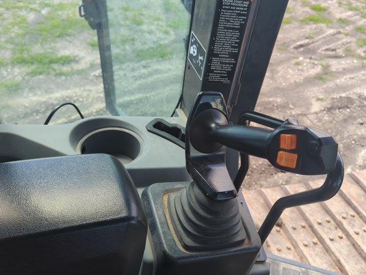 2023-deere-650-lgp-image-20