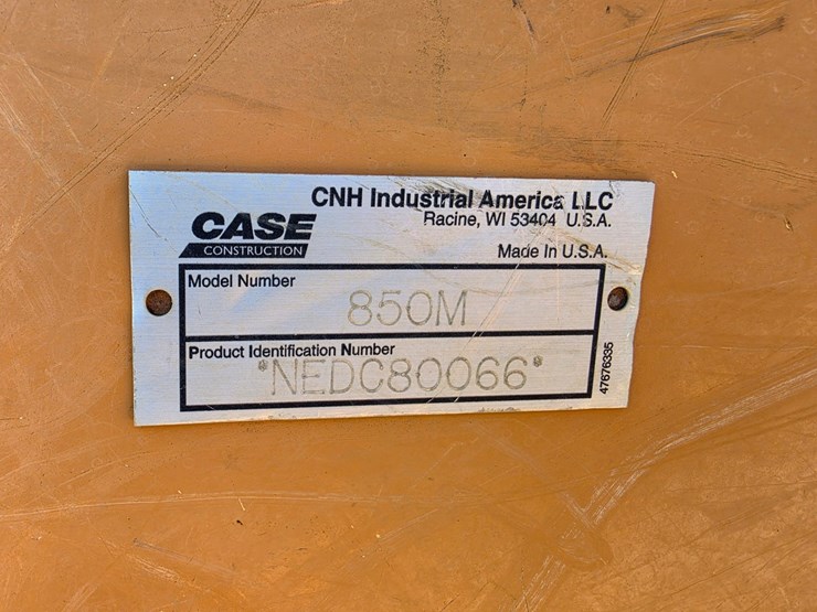 2014-case-850m-image-19