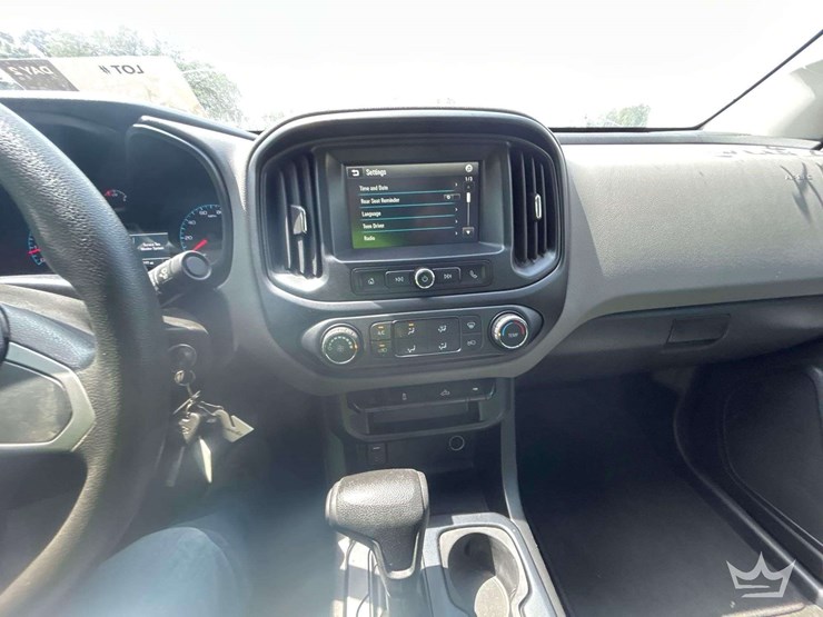 2017-chevrolet-colorado-image-17