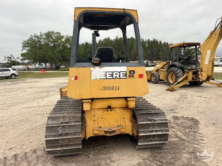2014-deere-450j-image-19