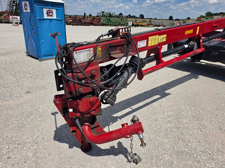 2018-new-holland-313-image-2